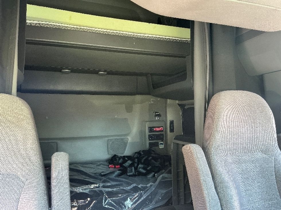 Sleeper Tractor-Heavy Duty Tractors-International-2023-LT625-Pensacola-FL-582,466\n\t\tmiles-$ 48,250 - Image 14