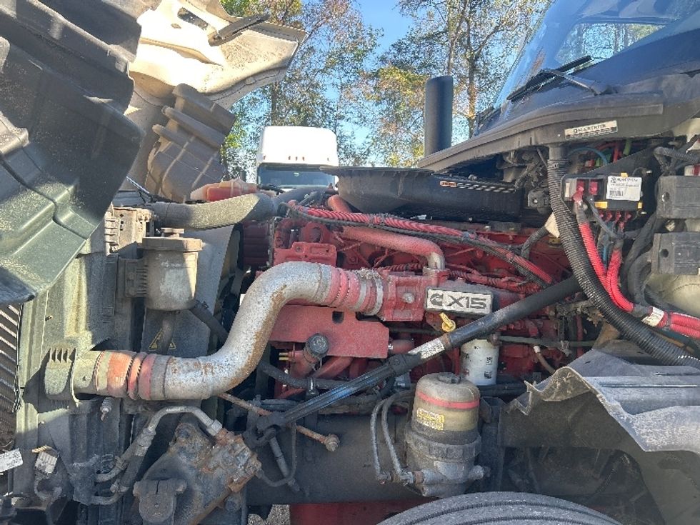 Sleeper Tractor-Heavy Duty Tractors-International-2023-LT625-Pensacola-FL-609,918\n\t\tmiles-$ 45,500 - Image 21