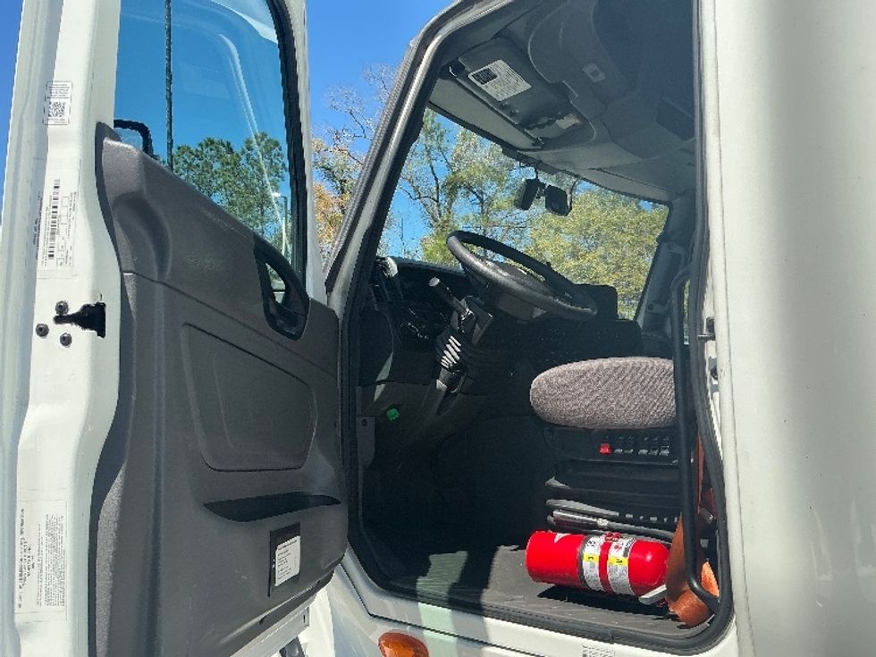 Sleeper Tractor-Heavy Duty Tractors-International-2023-LT625-Pensacola-FL-643,327\n\t\tmiles-$ 42,250 - Image 9