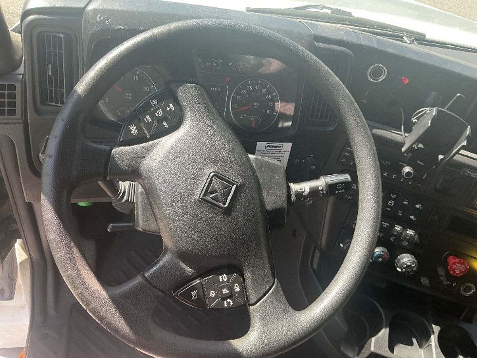 Sleeper Tractor-Heavy Duty Tractors-International-2023-LT625-Pensacola-FL-654,583\n\t\tmiles-$ 41,250 - Image 11