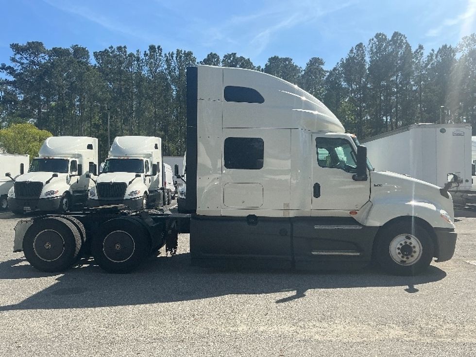 Sleeper Tractor-Heavy Duty Tractors-International-2023-LT625-Pensacola-FL-654,583\n\t\tmiles-$ 41,250 - Image 8