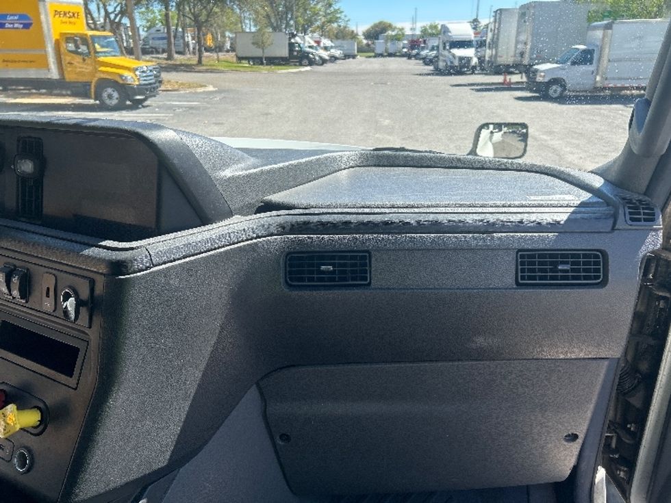 Sleeper Tractor-Heavy Duty Tractors-International-2023-LT625-Pensacola-FL-690,871\n\t\tmiles-$ 37,750 - Image 14