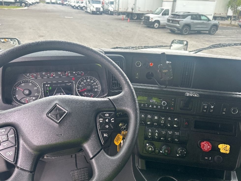Sleeper Tractor-Heavy Duty Tractors-International-2023-LT625-Pensacola-FL-709,480\n\t\tmiles-$ 36,000 - Image 11