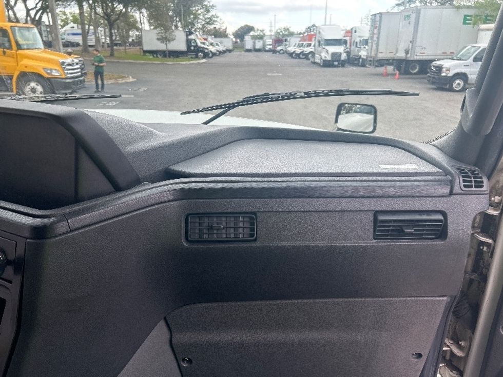 Sleeper Tractor-Heavy Duty Tractors-International-2023-LT625-Pensacola-FL-709,480\n\t\tmiles-$ 36,000 - Image 14