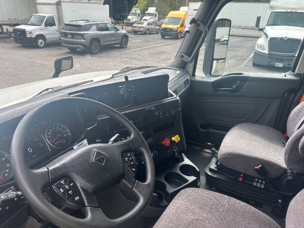 Sleeper Tractor-Heavy Duty Tractors-International-2023-LT625-Pensacola-FL-715,530\n\t\tmiles-$ 35,500 - Image 10