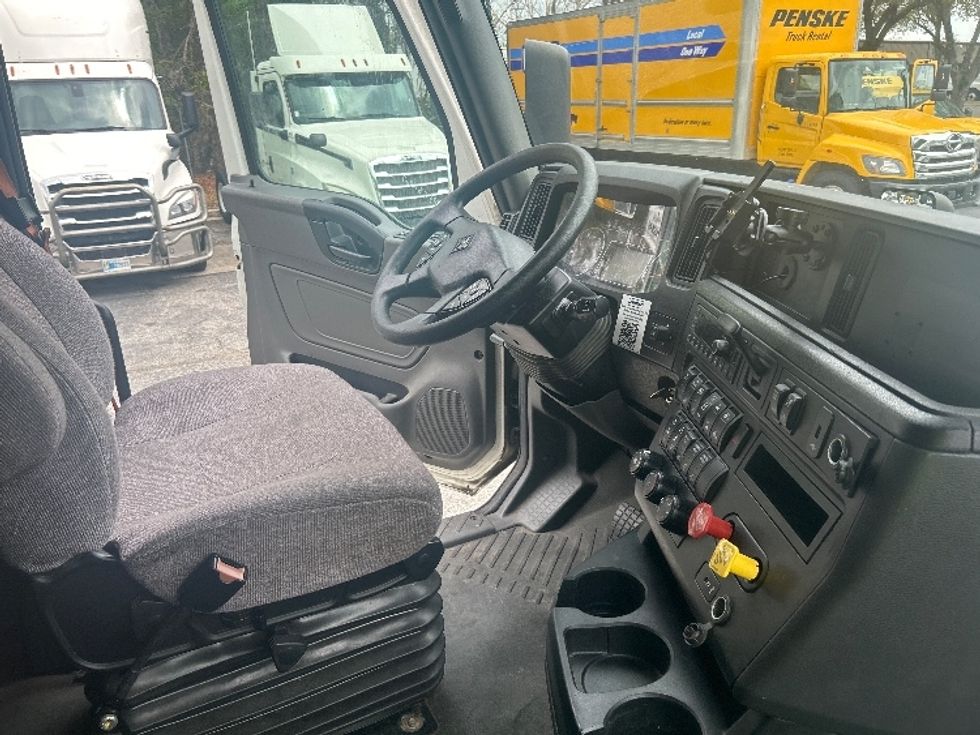 Sleeper Tractor-Heavy Duty Tractors-International-2023-LT625-Pensacola-FL-715,530\n\t\tmiles-$ 35,500 - Image 15