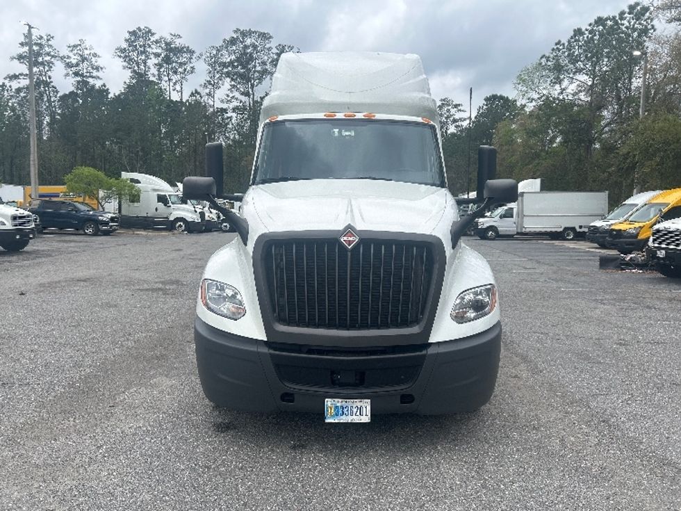 Sleeper Tractor-Heavy Duty Tractors-International-2023-LT625-Pensacola-FL-715,530\n\t\tmiles-$ 35,500 - Image 2
