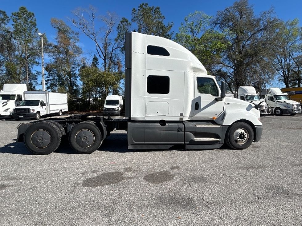 Sleeper Tractor-Heavy Duty Tractors-International-2023-LT625-Pensacola-FL-730,402\n\t\tmiles-$ 34,000 - Image 8