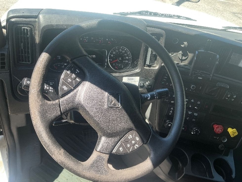 Sleeper Tractor-Heavy Duty Tractors-International-2023-LT625-Pensacola-FL-730,756\n\t\tmiles-$ 34,000 - Image 11