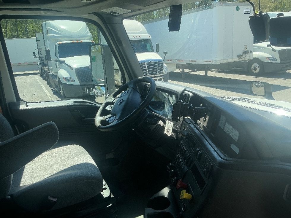 Sleeper Tractor-Heavy Duty Tractors-International-2023-LT625-Pensacola-FL-730,756\n\t\tmiles-$ 34,000 - Image 15