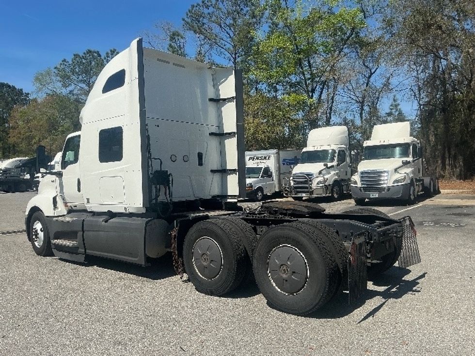 Sleeper Tractor-Heavy Duty Tractors-International-2023-LT625-Pensacola-FL-730,756\n\t\tmiles-$ 34,000 - Image 5