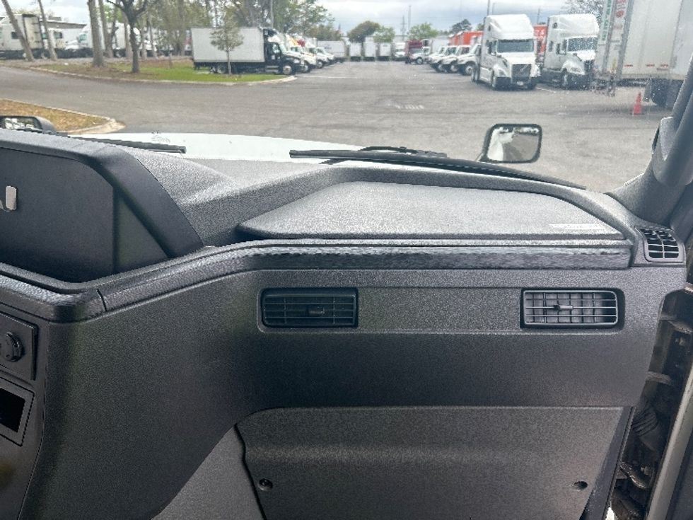 Sleeper Tractor-Heavy Duty Tractors-International-2023-LT625-Pensacola-FL-770,154\n\t\tmiles-$ 34,000 - Image 14