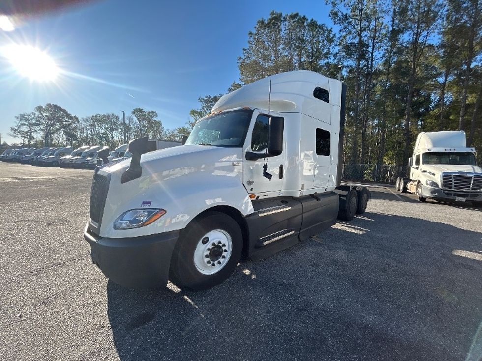 Sleeper Tractor-Heavy Duty Tractors-International-2023-LT625-Pensacola-FL-770,154\n\t\tmiles-$ 34,000 - Image 3