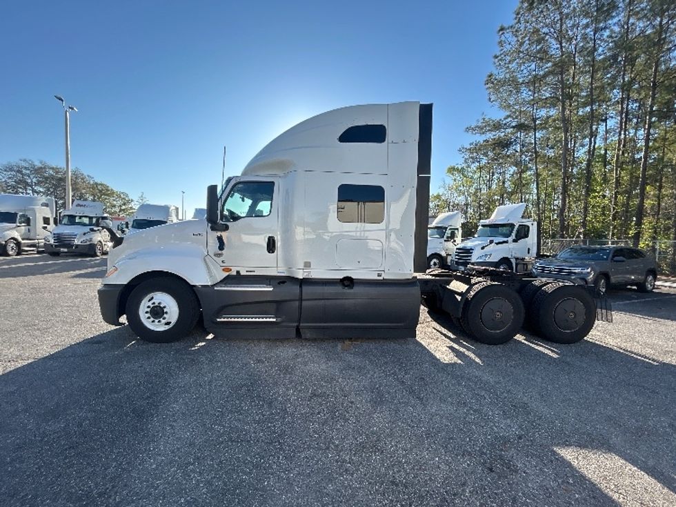 Sleeper Tractor-Heavy Duty Tractors-International-2023-LT625-Pensacola-FL-770,154\n\t\tmiles-$ 34,000 - Image 4
