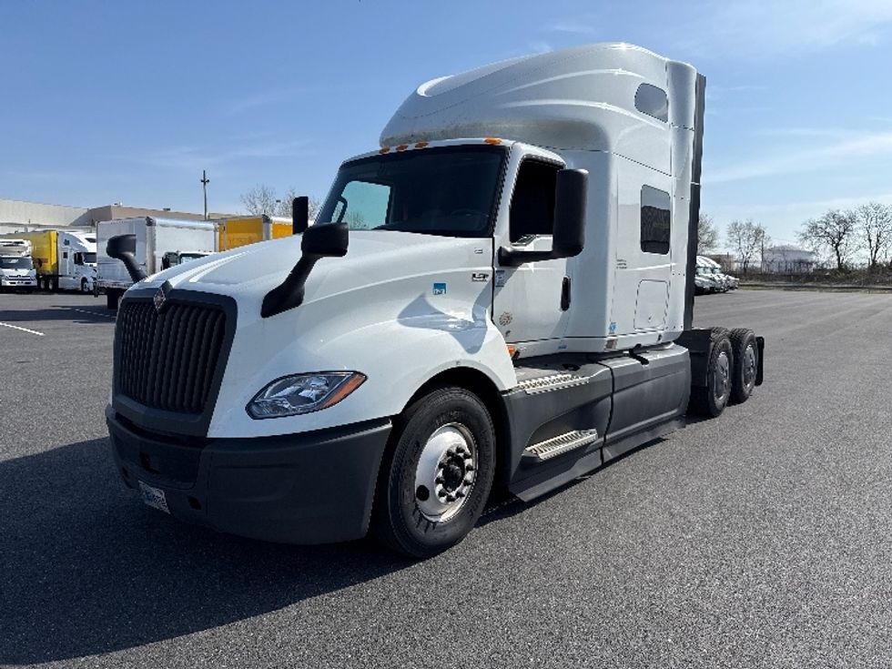 Sleeper Tractor-Heavy Duty Tractors-International-2023-LT625-Philadelphia-PA-577,237\n\t\tmiles-$ 48,500 - Image 3