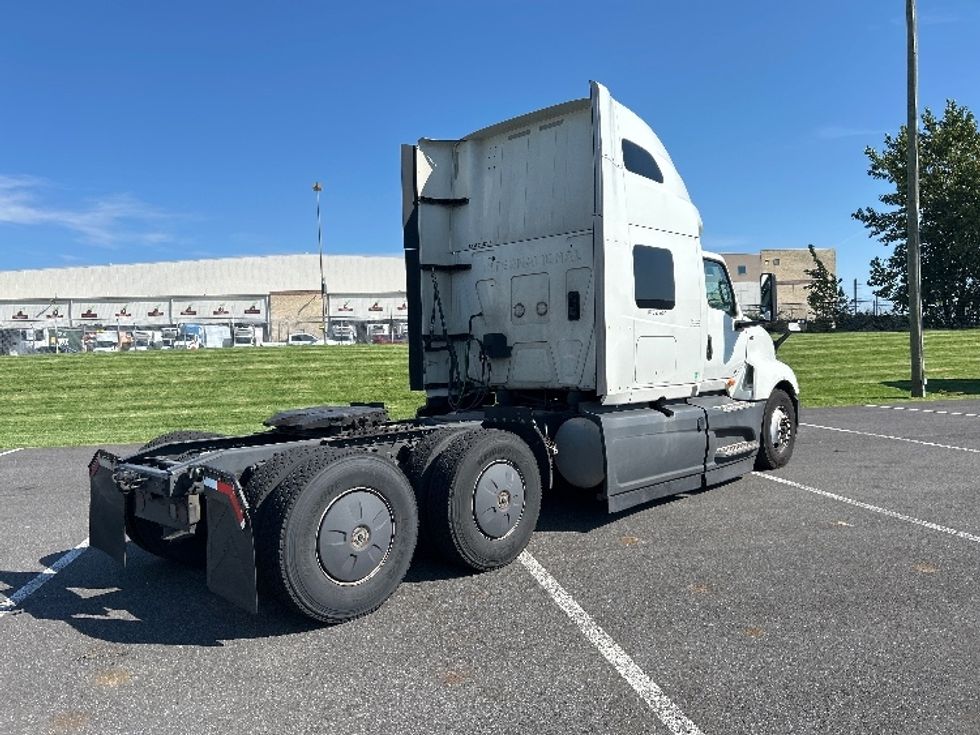 Sleeper Tractor-Heavy Duty Tractors-International-2023-LT625-Philadelphia-PA-721,830\n\t\tmiles-$ 42,000 - Image 7