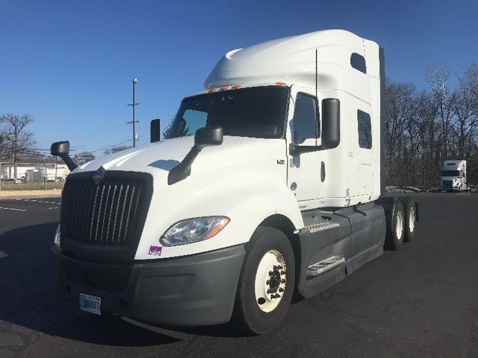 Sleeper Tractor-Heavy Duty Tractors-International-2023-LT625-Phoenix-AZ-495,000\n\t\tmiles-$ 61,250 - Image 3