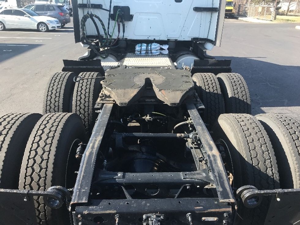 Sleeper Tractor-Heavy Duty Tractors-International-2023-LT625-Phoenix-AZ-495,000\n\t\tmiles-$ 61,250 - Image 6