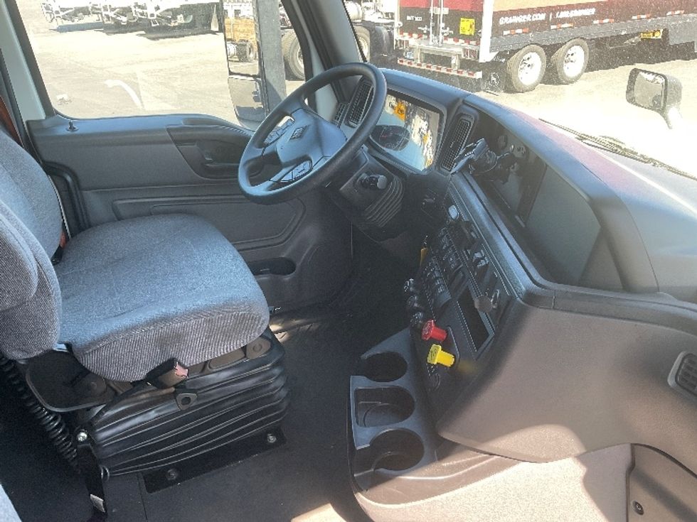 Sleeper Tractor-Heavy Duty Tractors-International-2023-LT625-Phoenix-AZ-497,361\n\t\tmiles-$ 61,000 - Image 15
