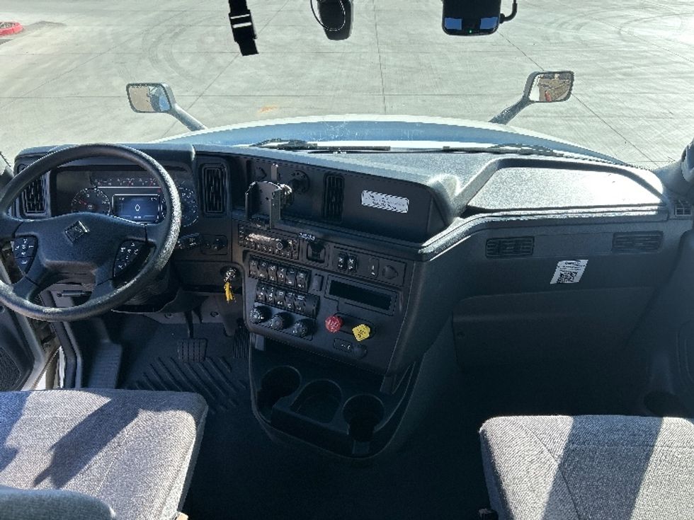 Sleeper Tractor-Heavy Duty Tractors-International-2023-LT625-Phoenix-AZ-577,794\n\t\tmiles-$ 53,750 - Image 12