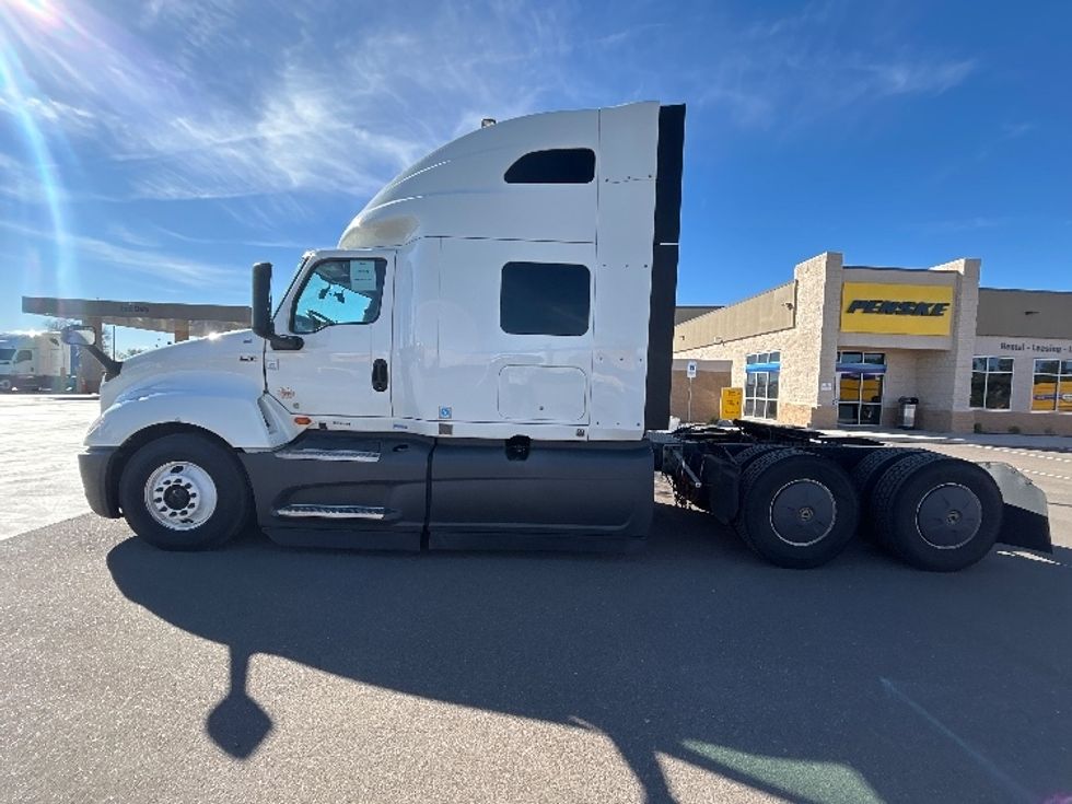 Sleeper Tractor-Heavy Duty Tractors-International-2023-LT625-Phoenix-AZ-577,794\n\t\tmiles-$ 53,750 - Image 4