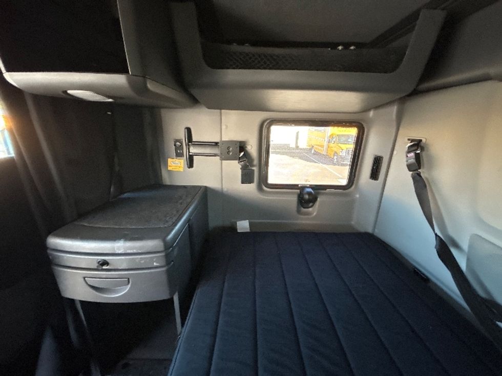 Sleeper Tractor-Heavy Duty Tractors-International-2023-LT625-Phoenix-AZ-593,259\n\t\tmiles-$ 51,000 - Image 19