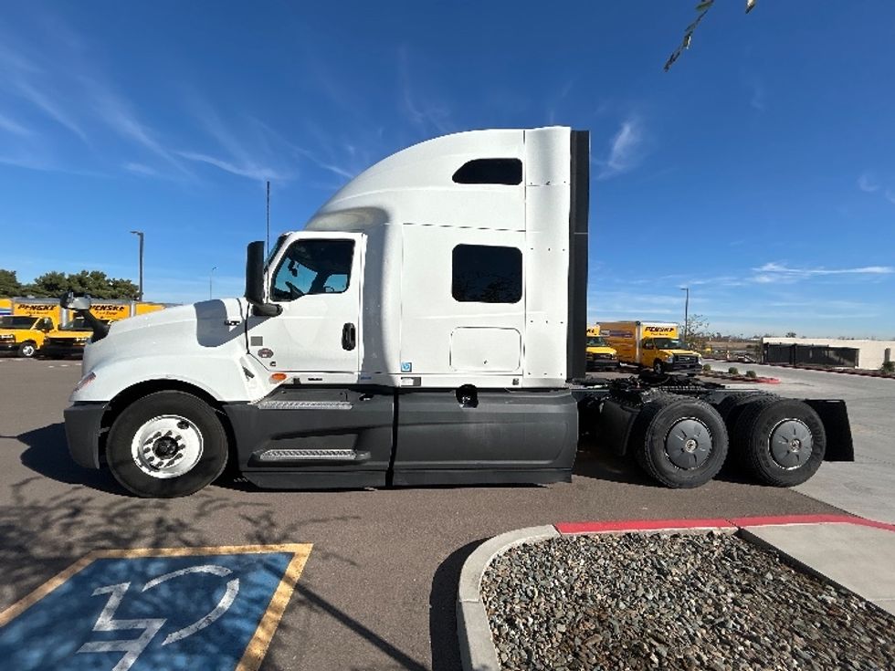 Sleeper Tractor-Heavy Duty Tractors-International-2023-LT625-Phoenix-AZ-593,259\n\t\tmiles-$ 51,000 - Image 4
