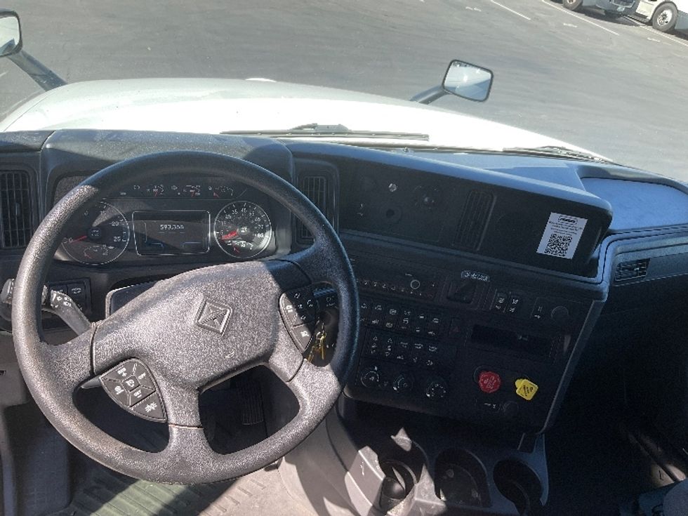 Sleeper Tractor-Heavy Duty Tractors-International-2023-LT625-Phoenix-AZ-593,358\n\t\tmiles-$ 51,000 - Image 11