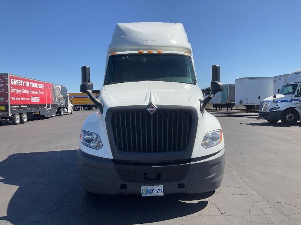 Sleeper Tractor-Heavy Duty Tractors-International-2023-LT625-Phoenix-AZ-593,358\n\t\tmiles-$ 51,000 - Image 2
