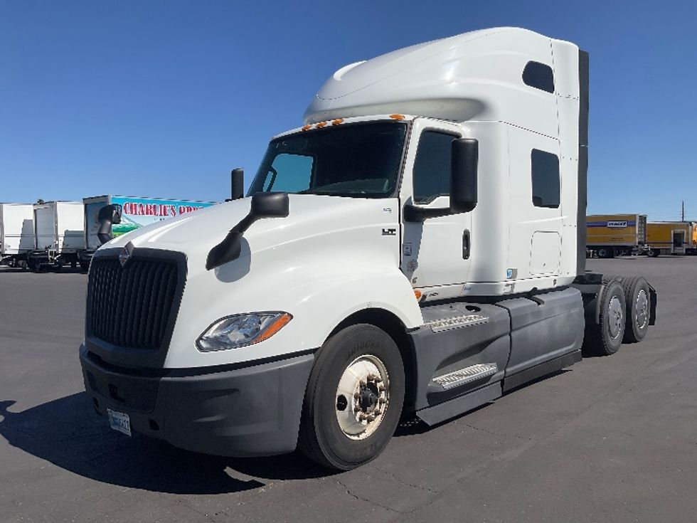 Sleeper Tractor-Heavy Duty Tractors-International-2023-LT625-Phoenix-AZ-593,358\n\t\tmiles-$ 51,000 - Image 3