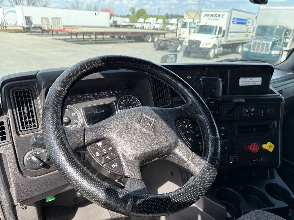 Sleeper Tractor-Heavy Duty Tractors-International-2023-LT625-Phoenix-AZ-596,765\n\t\tmiles-$ 51,750 - Image 10