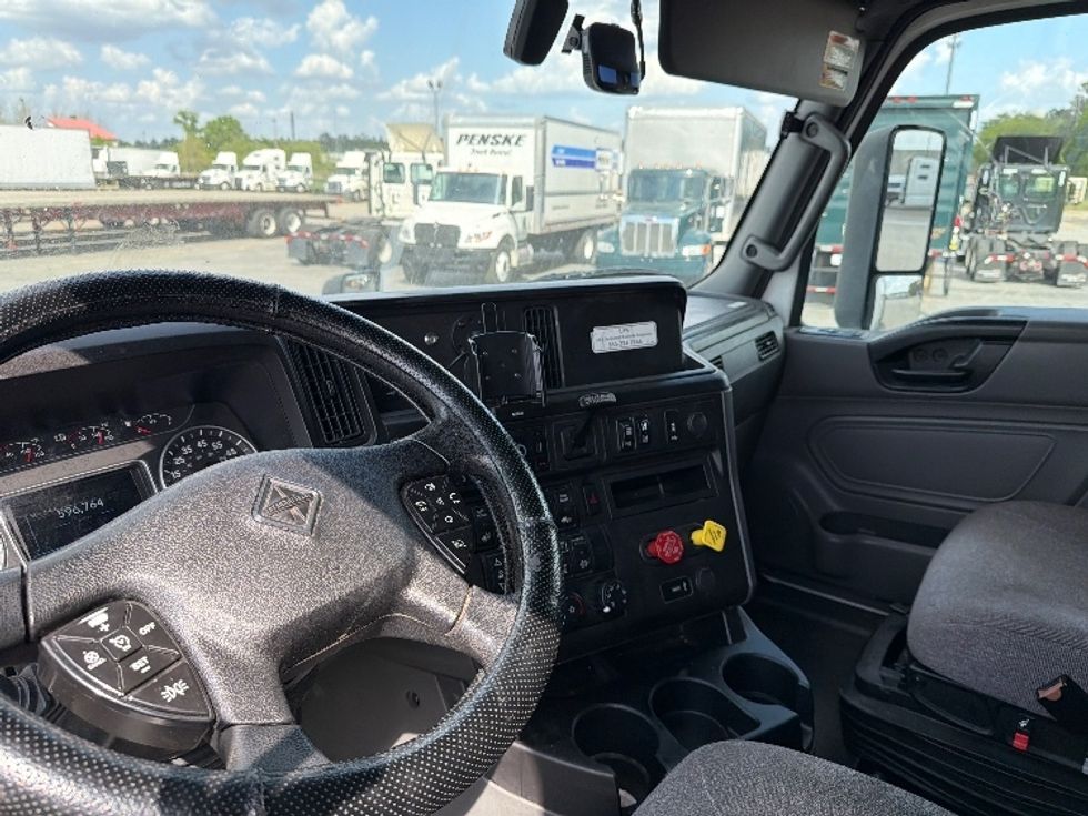 Sleeper Tractor-Heavy Duty Tractors-International-2023-LT625-Phoenix-AZ-596,765\n\t\tmiles-$ 51,750 - Image 11