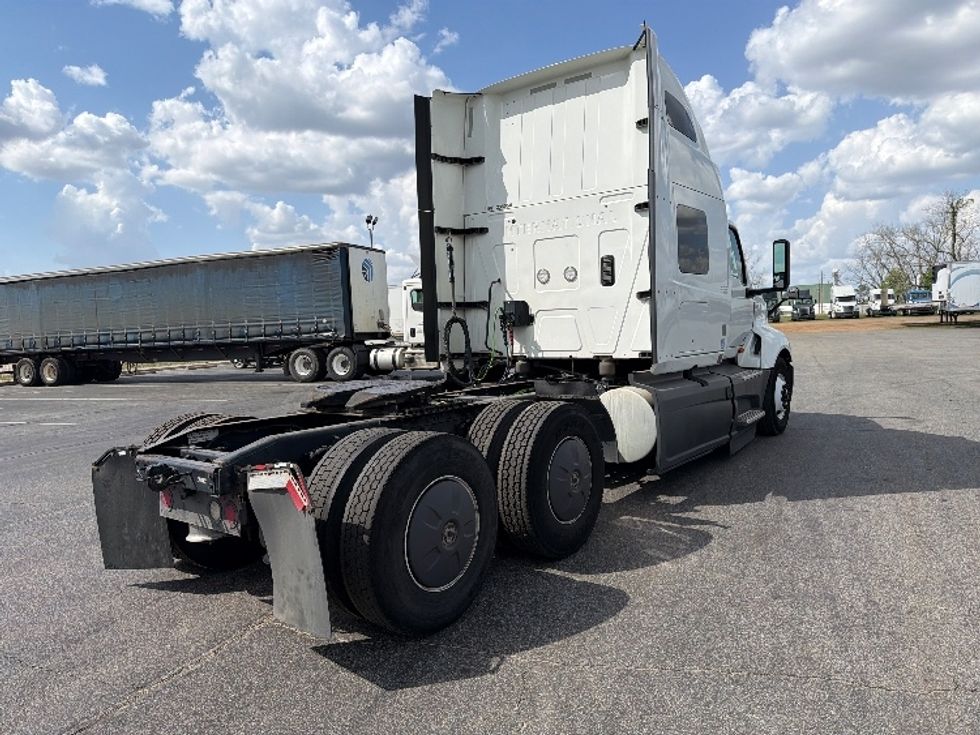 Sleeper Tractor-Heavy Duty Tractors-International-2023-LT625-Phoenix-AZ-596,765\n\t\tmiles-$ 51,750 - Image 7