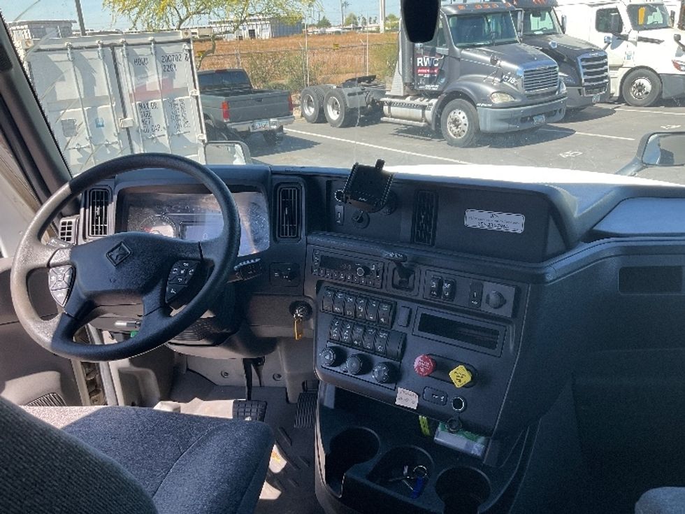 Sleeper Tractor-Heavy Duty Tractors-International-2023-LT625-Phoenix-AZ-627,622\n\t\tmiles-$ 47,250 - Image 12