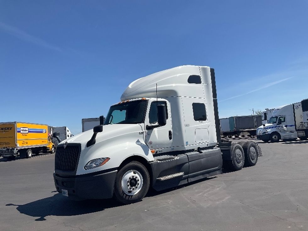 Sleeper Tractor-Heavy Duty Tractors-International-2023-LT625-Phoenix-AZ-627,622\n\t\tmiles-$ 47,250 - Image 3