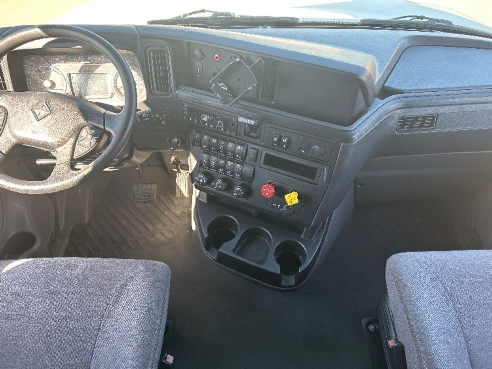 Sleeper Tractor-Heavy Duty Tractors-International-2023-LT625-Phoenix-AZ-627,777\n\t\tmiles-$ 47,250 - Image 12