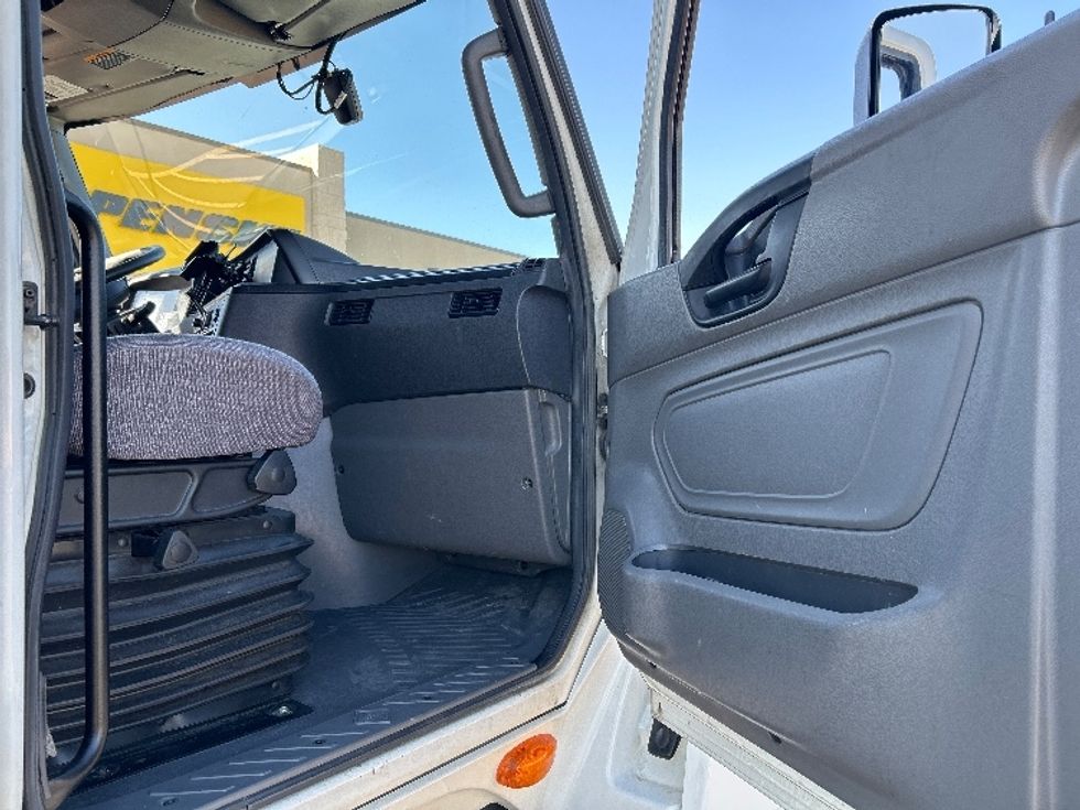 Sleeper Tractor-Heavy Duty Tractors-International-2023-LT625-Phoenix-AZ-627,777\n\t\tmiles-$ 47,250 - Image 13