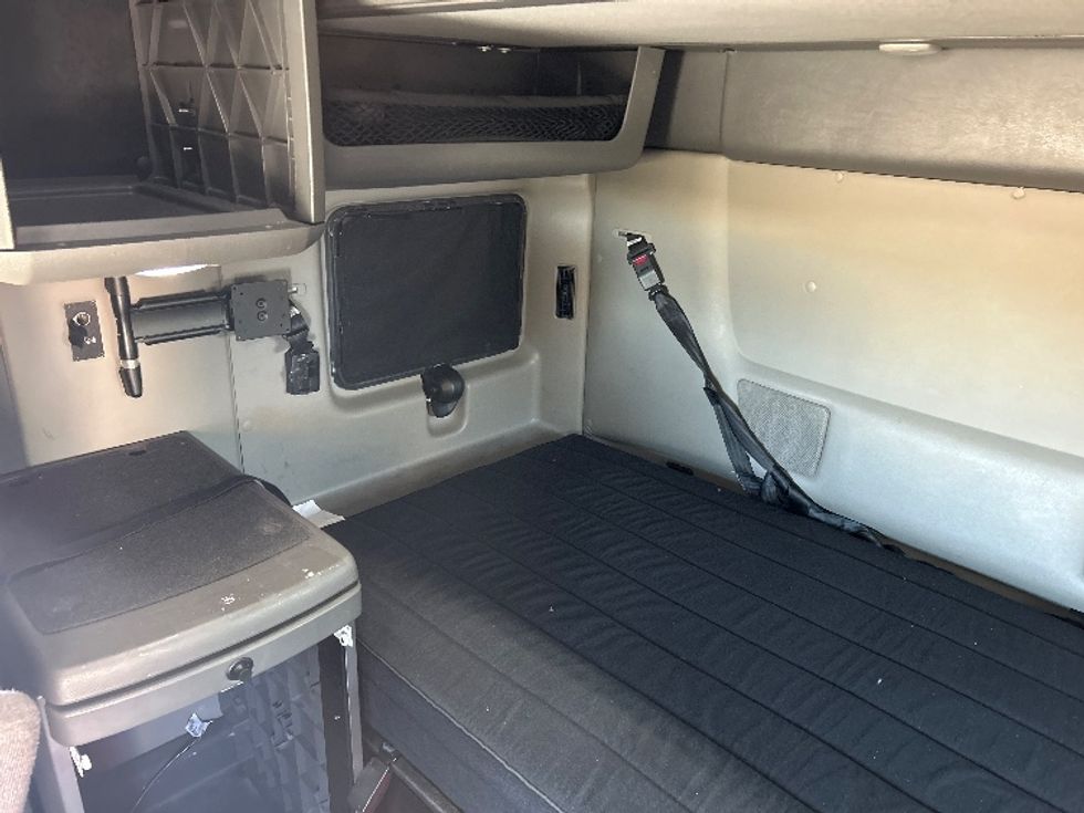 Sleeper Tractor-Heavy Duty Tractors-International-2023-LT625-Phoenix-AZ-627,777\n\t\tmiles-$ 47,250 - Image 19