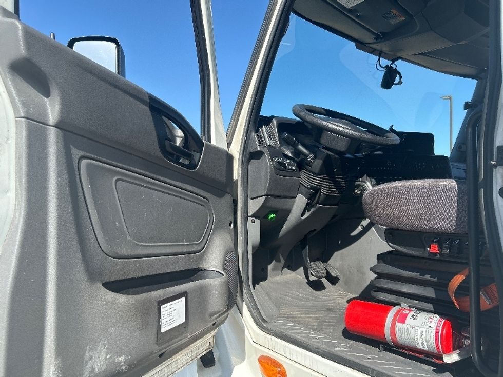 Sleeper Tractor-Heavy Duty Tractors-International-2023-LT625-Phoenix-AZ-627,777\n\t\tmiles-$ 47,250 - Image 9