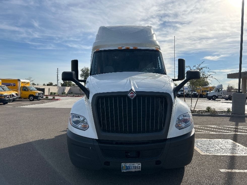 Sleeper Tractor-Heavy Duty Tractors-International-2023-LT625-Phoenix-AZ-650,189\n\t\tmiles-$ 45,000 - Image 2