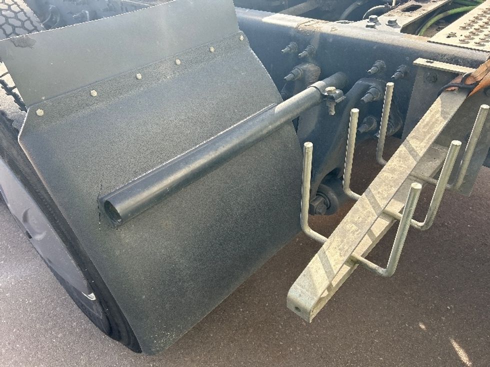 Sleeper Tractor-Heavy Duty Tractors-International-2023-LT625-Phoenix-AZ-650,189\n\t\tmiles-$ 45,000 - Image 22