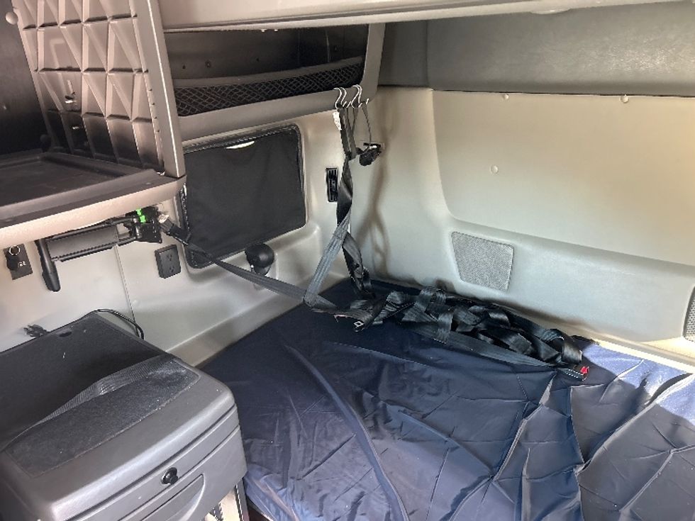 Sleeper Tractor-Heavy Duty Tractors-International-2023-LT625-Phoenix-AZ-662,203\n\t\tmiles-$ 43,750 - Image 17