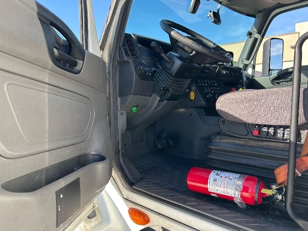 Sleeper Tractor-Heavy Duty Tractors-International-2023-LT625-Phoenix-AZ-662,203\n\t\tmiles-$ 43,750 - Image 9