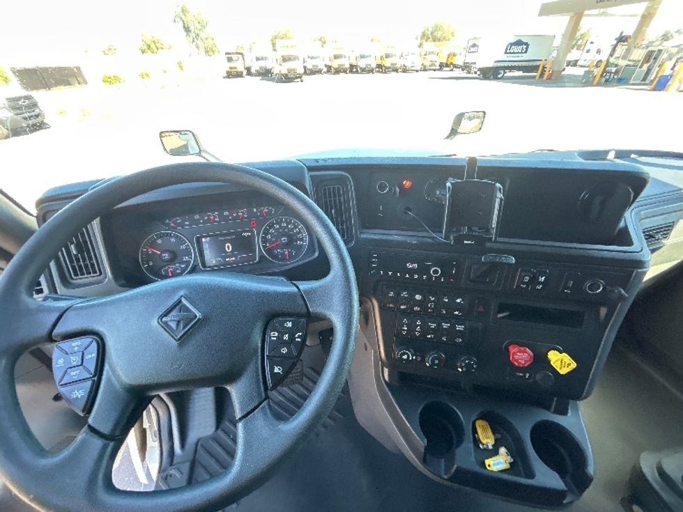 Sleeper Tractor-Heavy Duty Tractors-International-2023-LT625-Phoenix-AZ-671,561\n\t\tmiles-$ 42,750 - Image 11