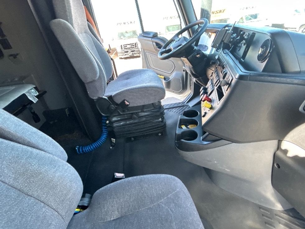 Sleeper Tractor-Heavy Duty Tractors-International-2023-LT625-Phoenix-AZ-671,561\n\t\tmiles-$ 42,750 - Image 15