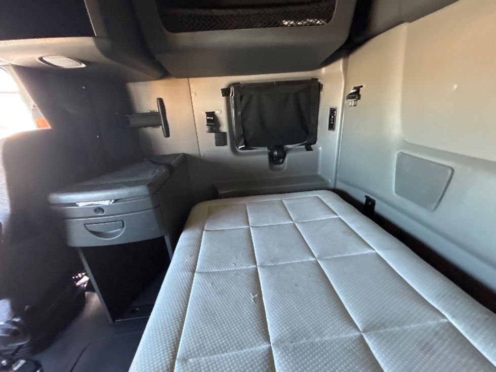 Sleeper Tractor-Heavy Duty Tractors-International-2023-LT625-Phoenix-AZ-671,561\n\t\tmiles-$ 42,750 - Image 19