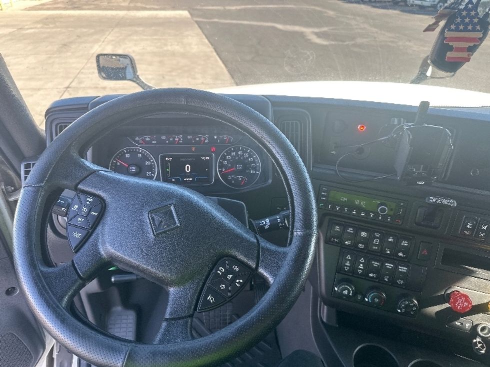 Sleeper Tractor-Heavy Duty Tractors-International-2023-LT625-Phoenix-AZ-673,744\n\t\tmiles-$ 42,500 - Image 11