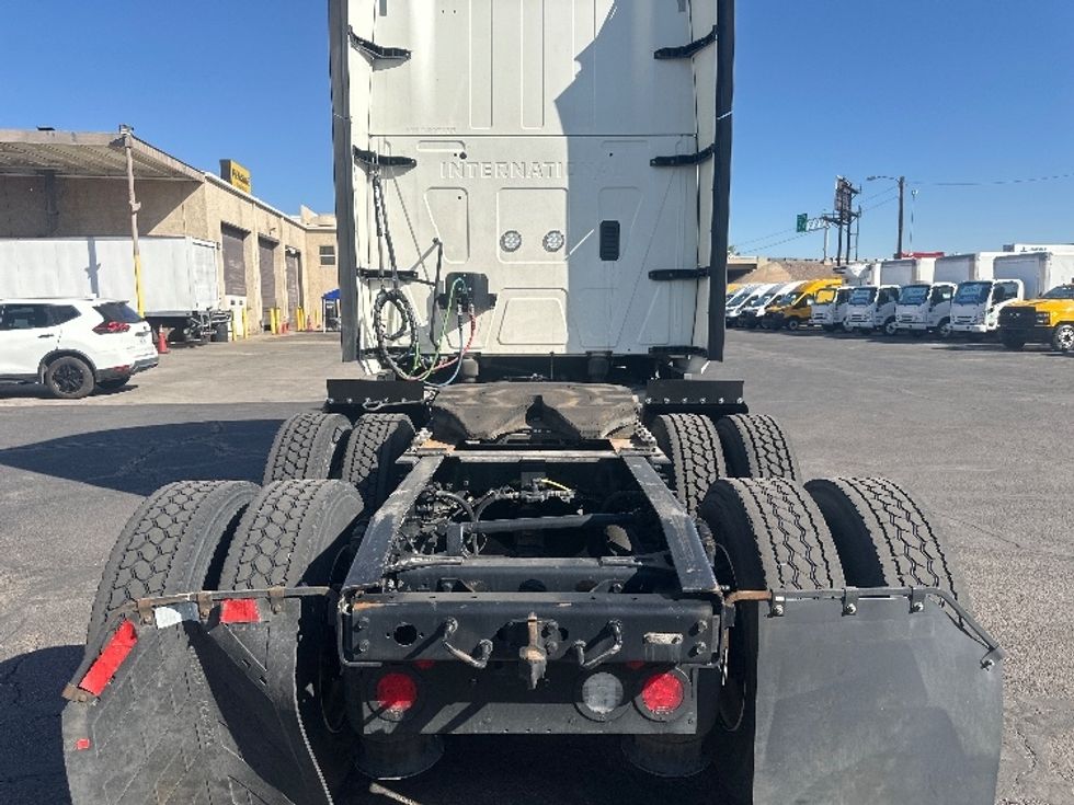 Sleeper Tractor-Heavy Duty Tractors-International-2023-LT625-Phoenix-AZ-673,744\n\t\tmiles-$ 42,500 - Image 6