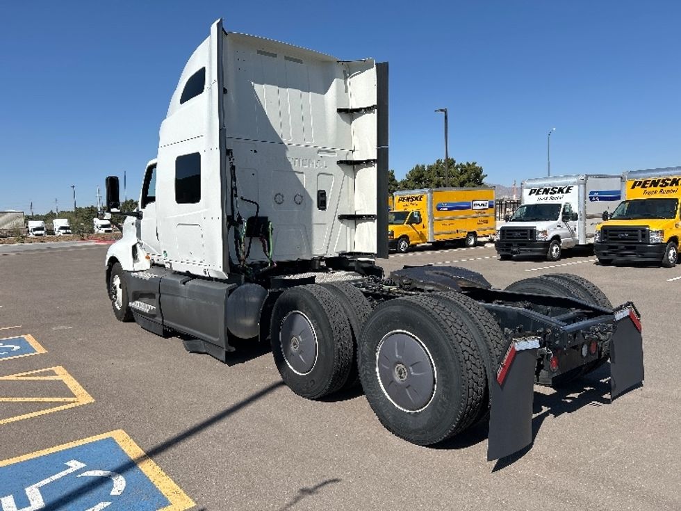 Sleeper Tractor-Heavy Duty Tractors-International-2023-LT625-Phoenix-AZ-674,064\n\t\tmiles-$ 42,500 - Image 5