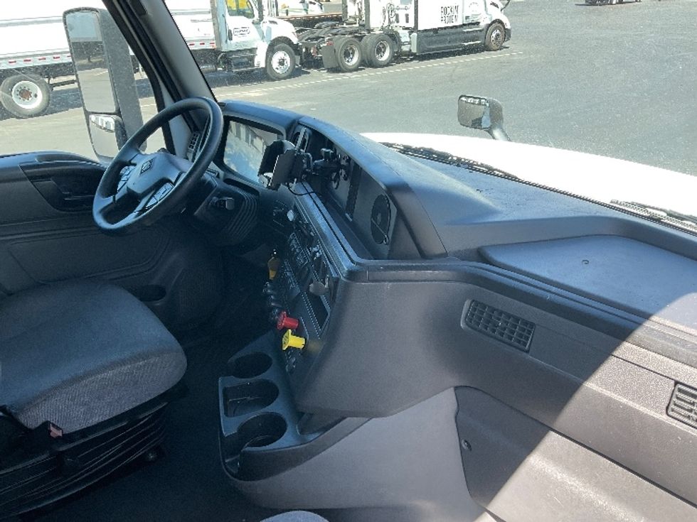 Sleeper Tractor-Heavy Duty Tractors-International-2023-LT625-Phoenix-AZ-674,852\n\t\tmiles-$ 43,500 - Image 15